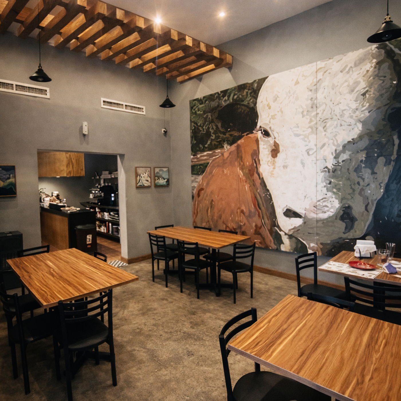 Interior de Café del Alma, local comercial proyectado y construido en Chihuahua